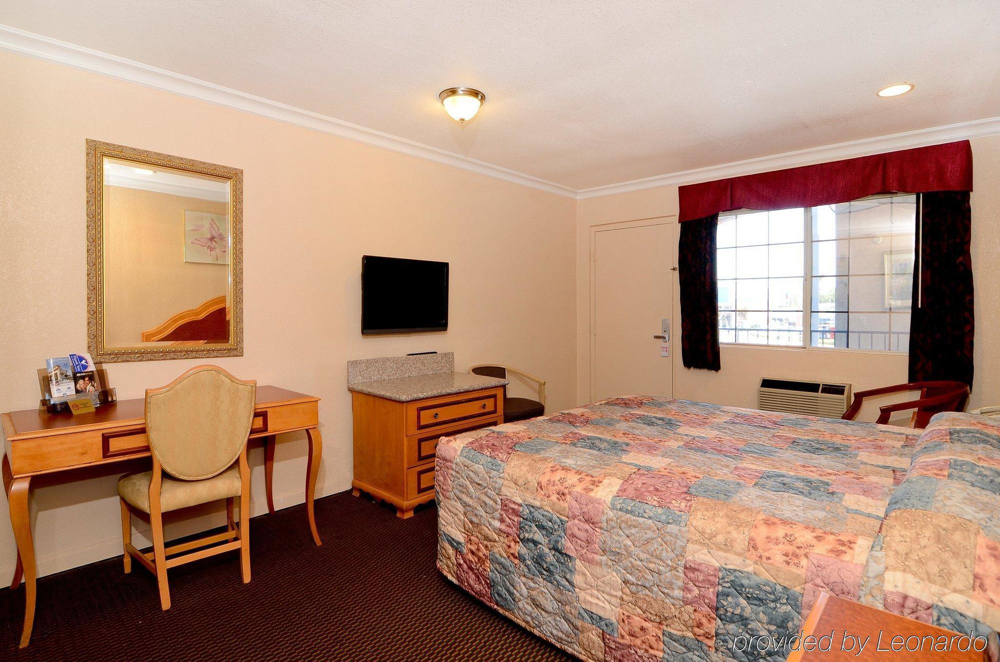 Americas Best Value Inn Corona Værelse billede