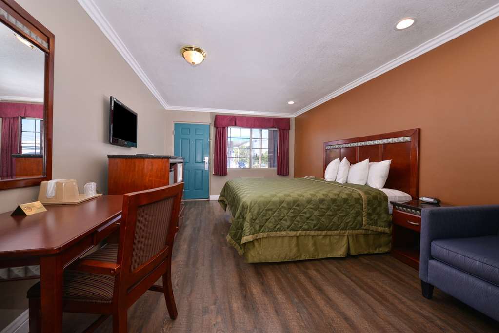 Americas Best Value Inn Corona Værelse billede