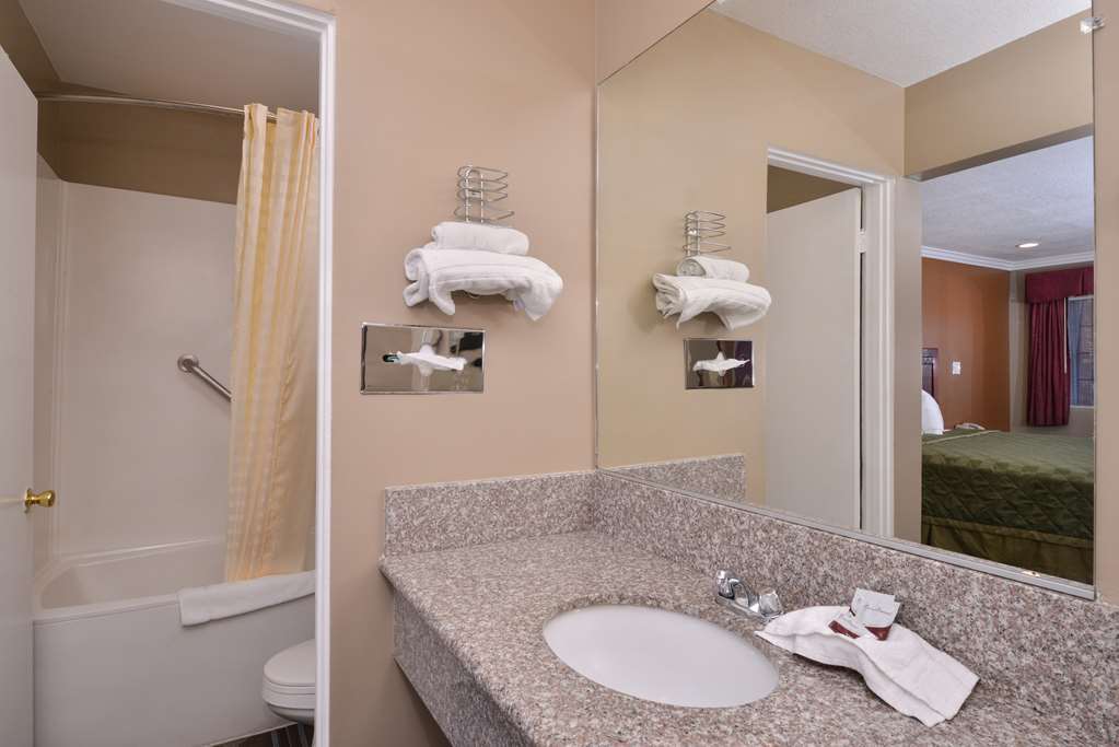 Americas Best Value Inn Corona Værelse billede