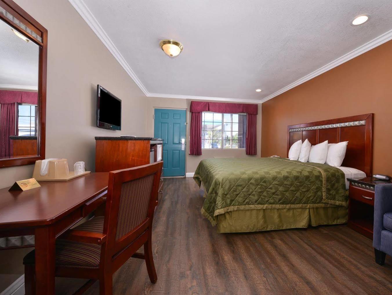 Americas Best Value Inn Corona Eksteriør billede